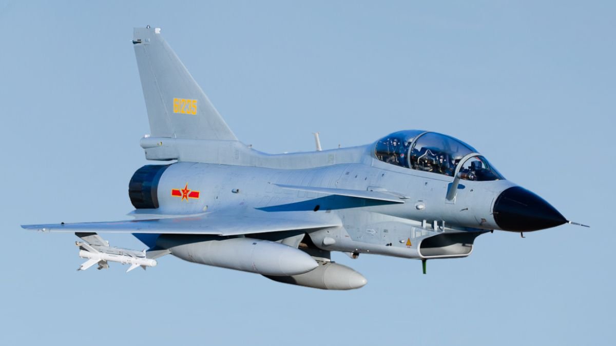 Chinese J-10C fighter aircraft in flight representing the first real combat assessment of Chinese military equipment during Operation Sindoor