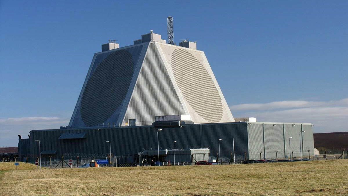 Ballistic Missile Early Warning System (BMEWS) radar used to detect and track long-range ballistic missile threats as part of an integrated early warning network.